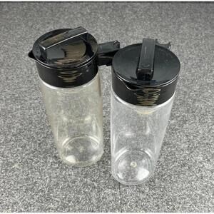 Takeya Airtight Pitchers – Set of 2 – 2QT / 64oz – BPA‑Free – Made in USA